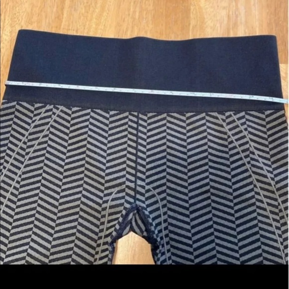 Lululemon In the Flow 2 - Picture 6 of 6